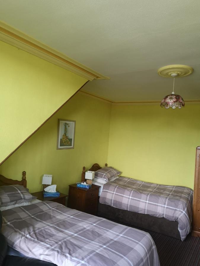 Granville Guest House Dyce Eksteriør bilde