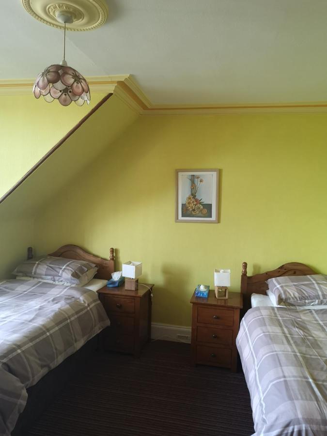 Granville Guest House Dyce Eksteriør bilde