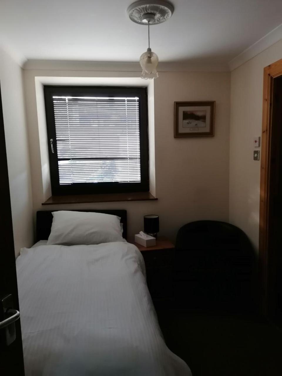 Granville Guest House Dyce Eksteriør bilde